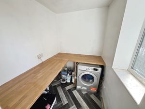 Utility room- click for photo gallery